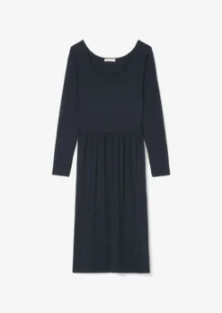 Marc O'Polo Jersey Dress With A Wide Skirt Made Of OCS Blended TENCEL™ Modal 15 Marc O'Polo Jersey Dress With A Wide Skirt Made Of OCS Blended TENCEL™ Modal -Schlichte Eleganz 63158a77893637313f0ab4f8105880e5 scaled