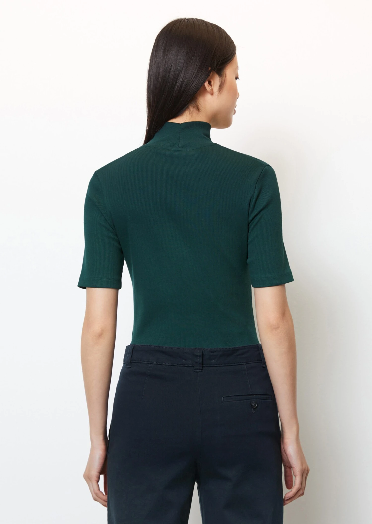 Marc O'Polo Ribbed Jersey T-shirt With High Stand-up Collar Made Of Organic Stretch Cotton Fabric 3 Marc O'Polo Ribbed Jersey T-shirt With High Stand-up Collar Made Of Organic Stretch Cotton Fabric – Bild 3