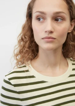 Marc O'Polo Striped Medium-weight Slub Jersey Long Sleeve Top, Regular Fit Made Of Organic Cotton -Schlichte Eleganz 6b6f905d94bc4e85512ac3ca65786007 scaled