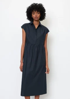 Marc O'Polo Voluminous Poplin Dress Made Of Organic Cotton -Schlichte Eleganz 6d4c14b409a2e850fad4135839ae4f38 scaled