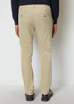 Marc O'Polo STIG Jogger Corduroy Trousers In An Organic Cotton Blend -Schlichte Eleganz 71eeb7614f18c458649228b59e96e72b scaled