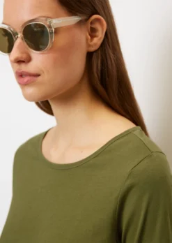 Marc O'Polo T-shirt In A Loose Fit Made Of Organic Cotton -Schlichte Eleganz 738db8d7753583859d28951a209f7f7e scaled