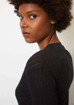 Marc O'Polo Pointelle Jersey V-neck Cardigan Made From Pure Organic Cotton -Schlichte Eleganz 75a5906eaedcbf8f812dfed945c091cc scaled