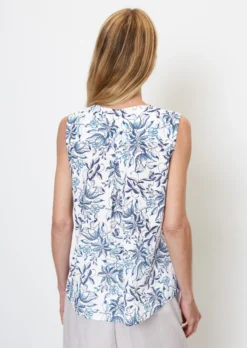 Marc O'Polo Sleeveless V-neck Blouse Made Of Crisp Cotton Voile -Schlichte Eleganz 775455dabbdc38ee5aa89db0e3ab3d98 scaled