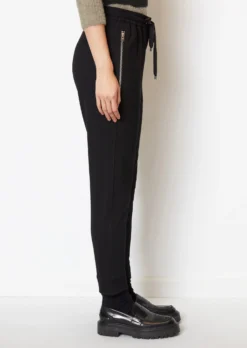 Marc O'Polo Jersey Jogg Pants From Cavalry-Twill 14 Marc O'Polo Jersey Jogg Pants From Cavalry-Twill -Schlichte Eleganz 7813f36f56f05b0b7200ee1148215ff1 scaled