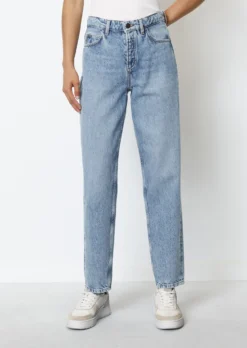 Marc O'Polo DfC Jeans Model HETTA Made Of Organic Cotton -Schlichte Eleganz 7d29947a2e7df335548224c2497d41ef scaled