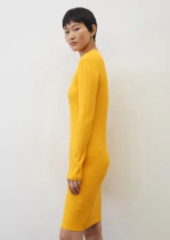 Marc O'Polo Slim-fitting Rib Knit Dress From LENZING™ ECOVERO™ -Schlichte Eleganz 7dc59cdfcdbd2c9677860e0219117e53 scaled