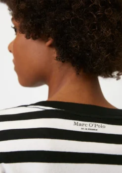 Marc O'Polo Striped T-shirt, Loose Fit In Soft Organic Cotton -Schlichte Eleganz 886fa397f89f111ff61baebd0e9ebfc6 scaled