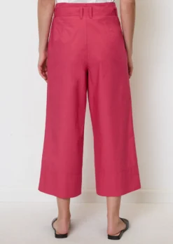 Marc O'Polo Wide-leg Poplin Trousers Made Of Organic Cotton -Schlichte Eleganz 8b1bf9e0eb131a3ef57d16f0e010b955 scaled
