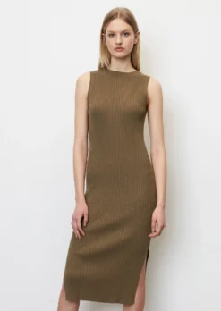 Marc O'Polo Sleeveless Rib Knit Dress In A Slim Fit Made Of Organic Cotton/linen Slub Yarn -Schlichte Eleganz 8bd1a4ef3d7833451d0b61091039709f scaled