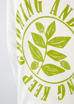 Marc O'Polo Organic Cotton Long Sleeve Top In A Regular Fit With A Back Print -Schlichte Eleganz 8c6756ce6ad3a5924eb29ff5a2c6c465 scaled