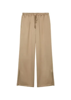 Marc O'Polo Wide Tracksuit Bottoms With Side Slits Made Of An Elegant Viscose/linen Blend 16 Marc O'Polo Wide Tracksuit Bottoms With Side Slits Made Of An Elegant Viscose/linen Blend -Schlichte Eleganz 8c720f3339d681404be1f7fb51a5ffae scaled