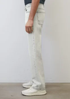 Marc O'Polo RONNEBY Straight Jeans Made From Pure Organic Cotton 14 Marc O'Polo RONNEBY Straight Jeans Made From Pure Organic Cotton -Schlichte Eleganz 8d4176fde4b3c13e6f0c0ffb63a9c5d3 scaled