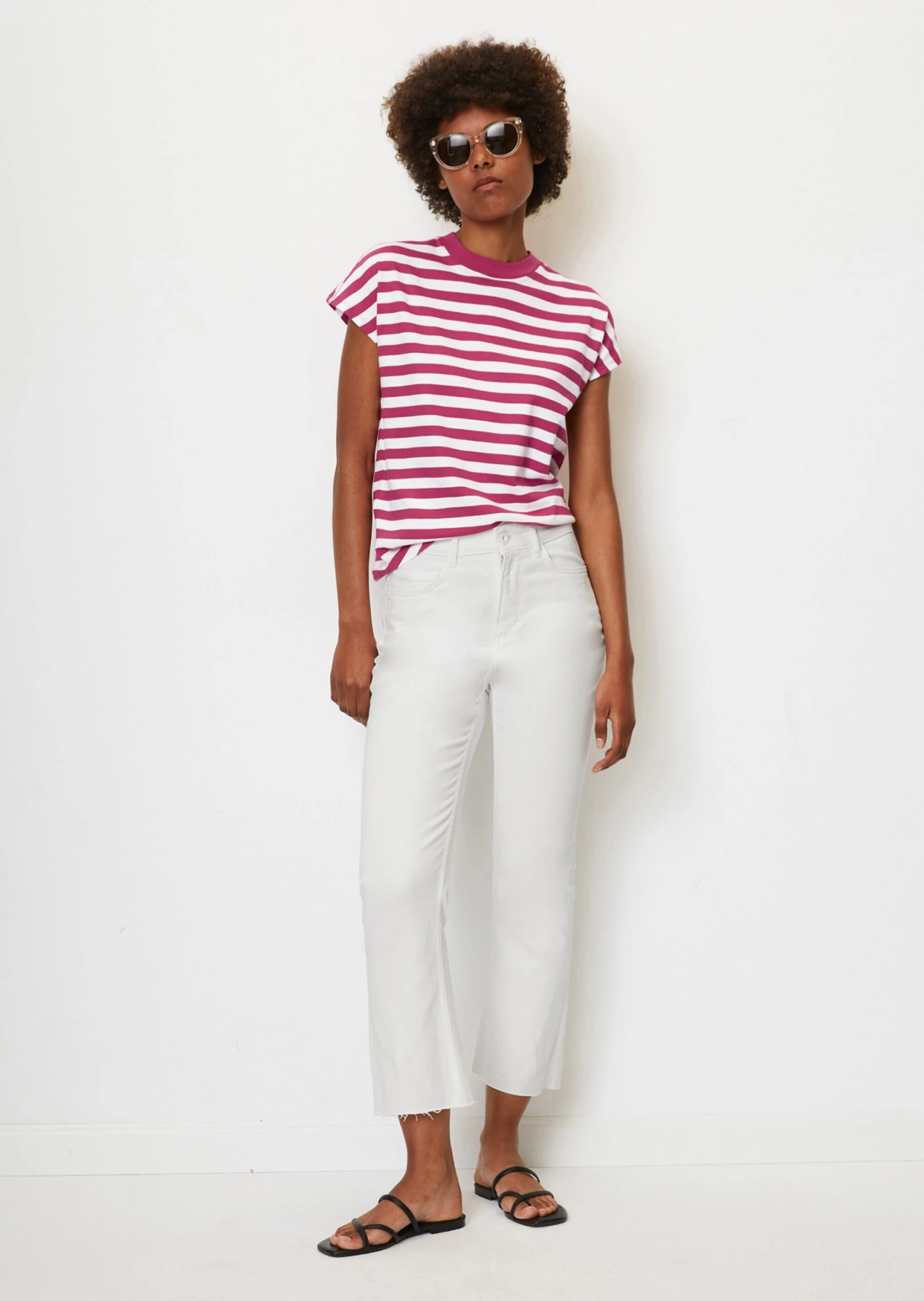 Marc O'Polo Striped T-shirt In A Regular Fit Made Of Organic Cotton 4 Marc O'Polo Striped T-shirt In A Regular Fit Made Of Organic Cotton – Bild 4