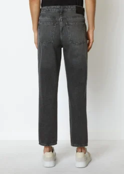 Marc O'Polo LINDE Straight Jeans In A High-waisted, Cropped Fit Made Of Pure Organic Cotton -Schlichte Eleganz 8e241042573452cf10ee3054cb994023 scaled