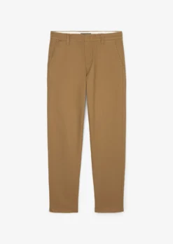 Marc O'Polo OSBY Tapered Chinos Made From An Organic Cotton Blend -Schlichte Eleganz 90c7edf05ea952e47204da8428d7ccfc scaled