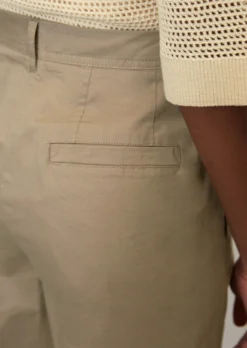 Marc O'Polo Wide-leg Trousers In A Stretchy Blend Of Organic Cotton And Hemp -Schlichte Eleganz 918d0d60b38e243e2a7fc7a9da6d9a1e scaled