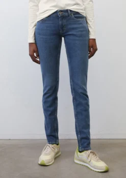 Marc O'Polo ALBY Slim Fit Jeans Made Of Blended Organic Stretch Cotton -Schlichte Eleganz 93d0c8fa6531bf83a574de7e827c9a34 scaled
