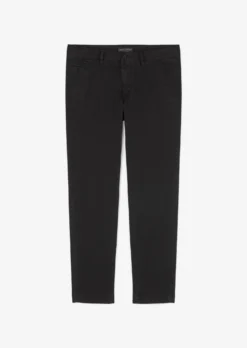 Marc O'Polo STIG Tapered Chinos In Dobby Fabric -Schlichte Eleganz 941d810131caa23bdc2335ce96a59493 scaled
