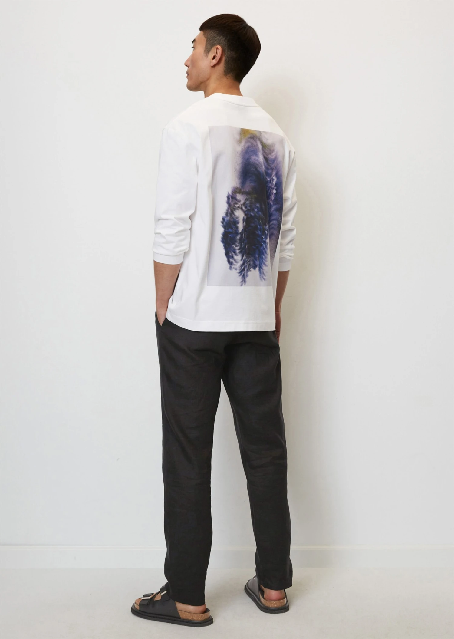 Marc O'Polo STUDIO MARY LENNOX For MO'P Relaxed Fit Long Sleeve Top With A Floral Print On The Back 2 Marc O'Polo STUDIO MARY LENNOX For MO'P Relaxed Fit Long Sleeve Top With A Floral Print On The Back – Bild 2