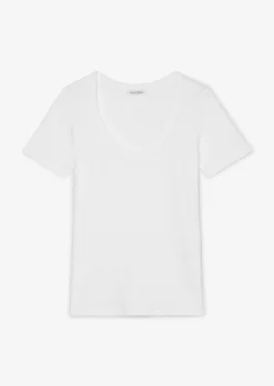 Marc O'Polo V-neck T-shirt In A Regular Fit In Organic Cotton Slub Jersey -Schlichte Eleganz 998bcbb149ca643bd09b75e98fa45c17 scaled