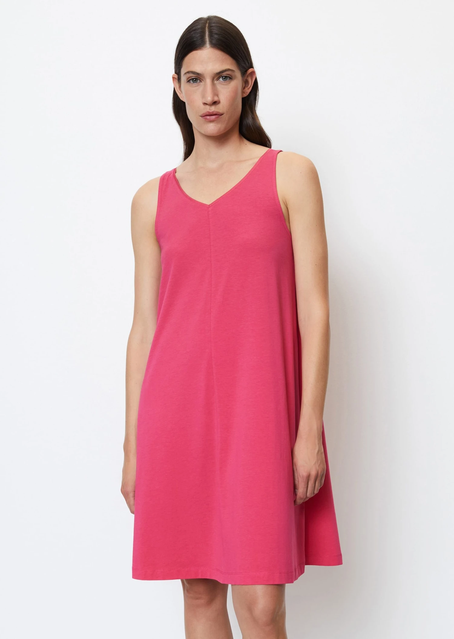 Marc O'Polo Sleeveless V-neck Jersey Dress With TENCEL™ Modal 4 Marc O'Polo Sleeveless V-neck Jersey Dress With TENCEL™ Modal – Bild 4