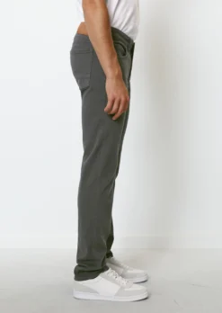 Marc O'Polo SJÖBO Slim Fit Jeans Made Of A Stretchy Organic Cotton Blend -Schlichte Eleganz 9ca3c677b97544b5dfd89d0e5e66f83a scaled