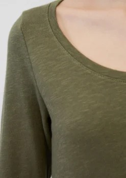 Marc O'Polo Heavy Slub Jersey Long Sleeve Top In A Loose Fit Made Of Organic Cotton 13 Marc O'Polo Heavy Slub Jersey Long Sleeve Top In A Loose Fit Made Of Organic Cotton -Schlichte Eleganz 9cc5984cfa44317ef997d875e1a52924 scaled