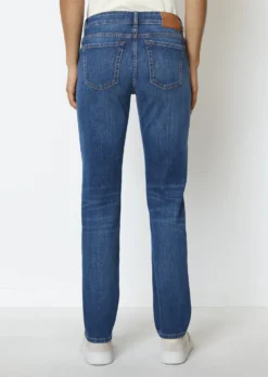 Marc O'Polo ALBY Straight Jeans With A Regular-rise Waist -Schlichte Eleganz a3ece94e20a350cc07eae294d2974ca6 scaled