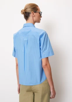 Marc O'Polo Short-sleeved Poplin Blouse In A Regular Fit Made Of Organic Cotton -Schlichte Eleganz a43ee27c01e61ddf2146d6773d960266 scaled