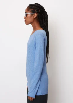 Marc O'Polo Bateau Neck Long Sleeve Top, Regular Fit In A Lightweight Slub Jersey Fabric -Schlichte Eleganz a5174f42dab4eb77310021ce60ad5f13 scaled