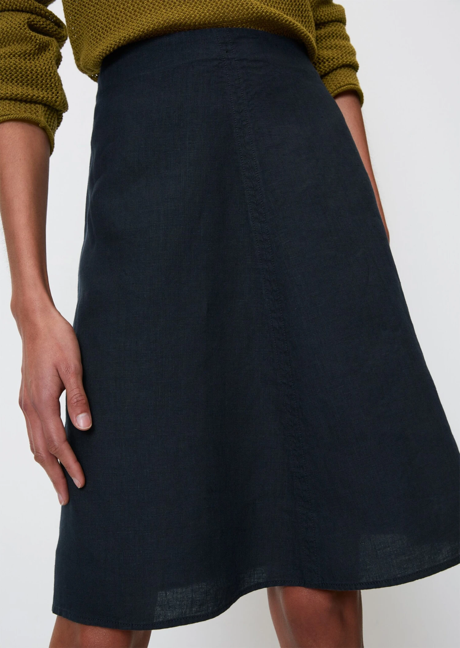 Marc O'Polo Flared Linen Skirt With An In-seam Zip 5 Marc O'Polo Flared Linen Skirt With An In-seam Zip – Bild 5
