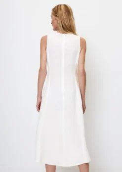 Marc O'Polo Sleeveless Linen Dress In An A-line Design -Schlichte Eleganz a75c2b97846d2c556098e68fd402d293 scaled