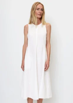 Marc O'Polo Sleeveless Linen Dress In An A-line Design -Schlichte Eleganz aafcec9b44ee72e53a25196da745f6db scaled