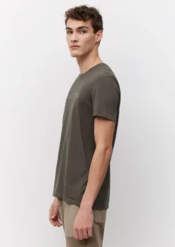 Marc O'Polo Logo T-shirt In A Regular Fit Made Of Pure Organic Cotton -Schlichte Eleganz ab970f8574f9c2cd21caa145210ec2a4 scaled