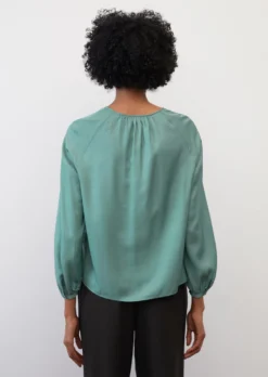 Marc O'Polo Round-neck Blouse With Voluminous Sleeves From LENZING™ ECOVERO™ 11 Marc O'Polo Round-neck Blouse With Voluminous Sleeves From LENZING™ ECOVERO™ -Schlichte Eleganz b0e1991199be42fad3b43980dbbcc86f scaled