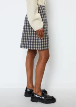 Marc O'Polo Plaid Mini Skirt Regular Made From Pure New Wool -Schlichte Eleganz b301acae77e4876df3a1fca48e6469cb scaled