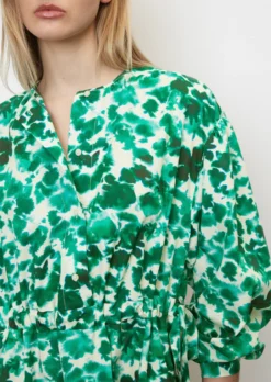 Marc O'Polo Short Voluminous Dress With Gathering Made Of An Organic Cotton/lyocell Blend -Schlichte Eleganz b3406f9d18a1e4c194541b1f161d1d1c scaled