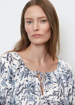 Marc O'Polo Printed Floral Mini Dress Made Of Crisp Cotton Voile 13 Marc O'Polo Printed Floral Mini Dress Made Of Crisp Cotton Voile -Schlichte Eleganz b39991a3f883c4b3e9a84ca75030567a scaled