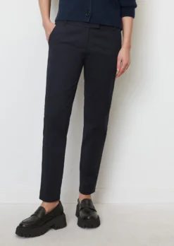 Marc O'Polo Trousers TORNE Regular Model Made Of A Stretchy Cotton Blend -Schlichte Eleganz b73bf47206702c130e448c55d8ac618f scaled