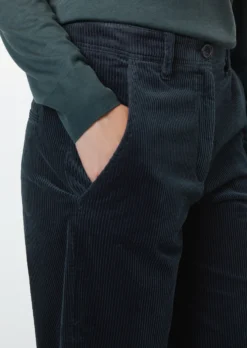 Marc O'Polo Wide Leg Pants Model LANDE Made Of Organic Corduroy Cotton 13 Marc O'Polo Wide Leg Pants Model LANDE Made Of Organic Corduroy Cotton -Schlichte Eleganz b997bde378c62730331379dc14e12df8 scaled