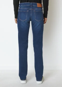 Marc O'Polo ALBY Straight Jeans Made Of Stretchy Organic Cotton -Schlichte Eleganz bae88dae35a7798f82e3fd025ff42aa9 scaled