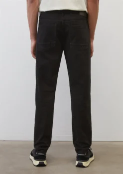 Marc O'Polo Tapered OSBY Jeans Made Of Lightweight, Authentic Rigid Black Denim -Schlichte Eleganz c062a5d46dfd5a1f96289ef030940da4 scaled
