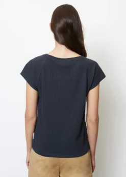 Marc O'Polo Waffle Jersey T-shirt In A Regular Fit From Organic Cotton Stretch 11 Marc O'Polo Waffle Jersey T-shirt In A Regular Fit From Organic Cotton Stretch -Schlichte Eleganz c177b2bbeecf4f68ec8d504302345f09 scaled