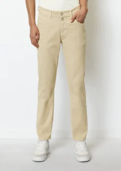 Marc O'Polo THEDA Cropped Boyfriend Trousers From Organic Cotton Stretch -Schlichte Eleganz c26d87a3356a0797c1eb967af0e20541 scaled