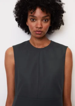 Marc O'Polo Short Shift Dress In An A-line Design In A Blend Of Organic Cotton And Stretch Viscose 13 Marc O'Polo Short Shift Dress In An A-line Design In A Blend Of Organic Cotton And Stretch Viscose -Schlichte Eleganz c2ee3e33f49f3cba82d3bb986e628fba scaled