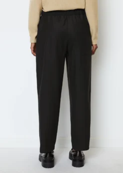 Marc O'Polo Elegant Cargo Joggpants Made From Viscose Wool Mix -Schlichte Eleganz c500193e2621232425eecadeb801e56f scaled