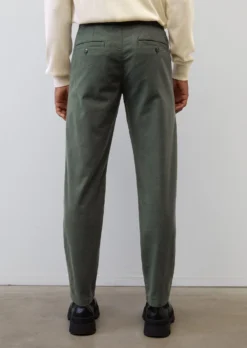 Marc O'Polo Trousers In Our OSBY Jogger Pleats Fit Made From Organic Cotton Mix -Schlichte Eleganz c764dbba5c670edfec9038d15f33c327 scaled