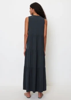 Marc O'Polo Tiered Jersey Dress With Tencel™ Modal 11 Marc O'Polo Tiered Jersey Dress With Tencel™ Modal -Schlichte Eleganz c8bc68346a1ab68407c10d7cad73b99c scaled