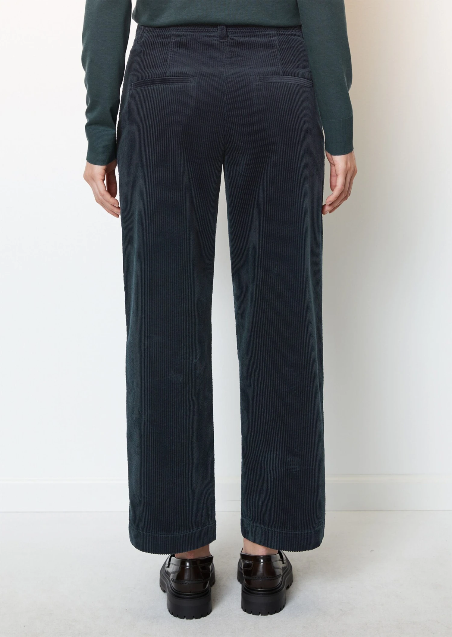 Marc O'Polo Wide Leg Pants Model LANDE Made Of Organic Corduroy Cotton 3 Marc O'Polo Wide Leg Pants Model LANDE Made Of Organic Corduroy Cotton – Bild 3